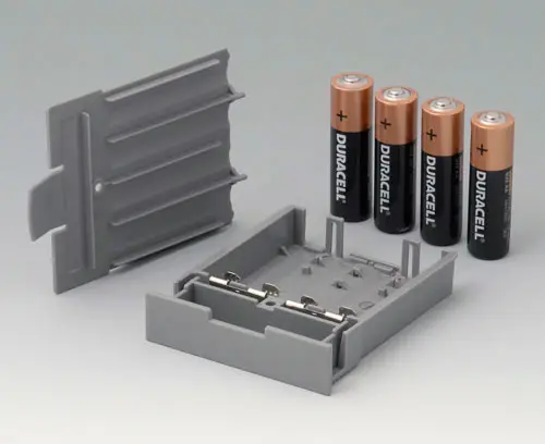 A9178128 Batteriefach, M/L, 4 x AA