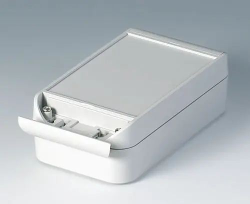 Hinged side trims