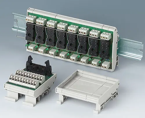 RAILTEC SUPPORT con componenti installati