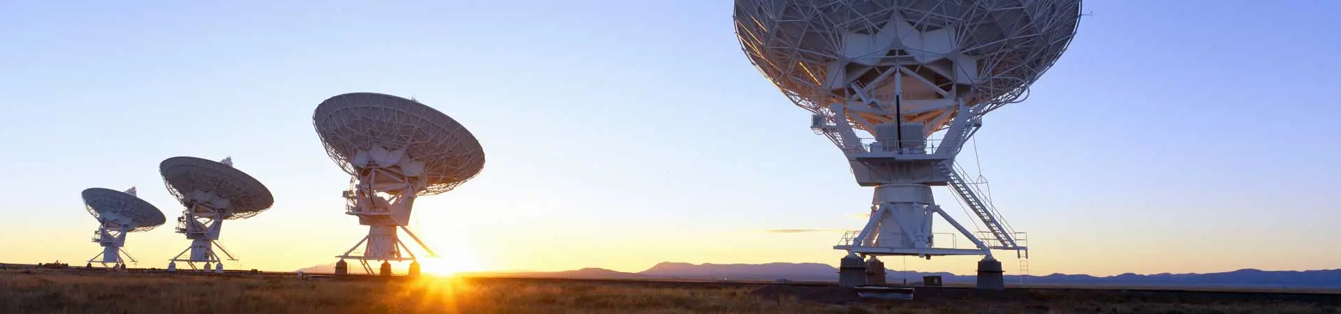 Sistemas de rádio e telecomunicações