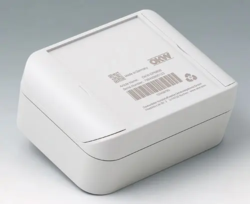 ASA+PC-FR (UL 94 V-0) 材质的 SMART-BOX 玲珑机盒, 浅灰色、带激光打印图文